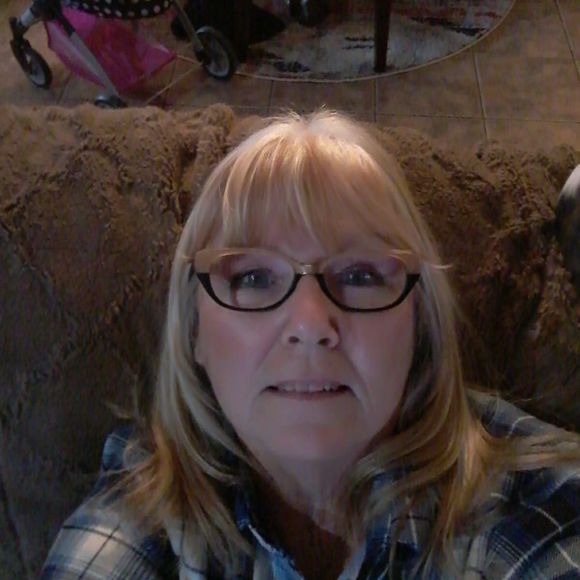 Meet your Posher, Kathy - Picture 1 of 1